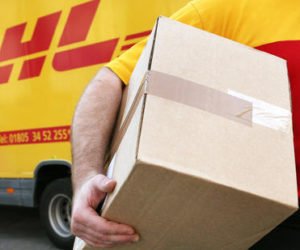 DHL express 300x250 - L'offensive DHL pour contrer UPS et les autres!