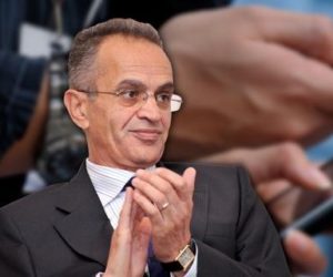 azzedine mountassir billah 300x250 - IT: l'ancien DG ANRT se reconvertit dans la médecine!