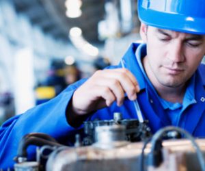 operateur automobile 300x250 - Usine PSA Kénitra : par ici les besoins en recrutement