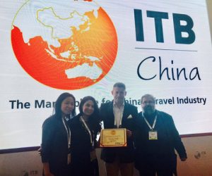 Monsieur Farid Bennis Remise des prix 300x250 - « Morocco Golf Services » a remporté un Award "des meilleurs services" en Chine