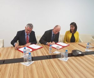 Said Mouline DG AMEE Dirk De Bilde CEO Siemens  Ghita Zahir CFO Siemens 300x250 - Siemens partenaire de l’Agence Marocaine pour l’Efficacité Energétique « AMEE »