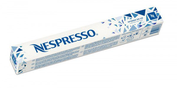 GOÛT DES VACANCES AVEC LES DEUX NOUVEAUX CAFÉS DE NESPRESSO (PHOTOS) COFFEECAPSULES ORIGINALLINE ORIGINALLINETEMPORARY LIMITEDEDITION ORIGINALLINE INTENSOONICE SLEEVE 2017 LIMITEDEDITION TOPVIEW SHADOW 09032017104626319 - GOÛT DES VACANCES AVEC LES DEUX NOUVEAUX CAFÉS DE NESPRESSO (PHOTOS)