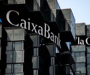 caixabank getty 300x250 - CaixaBank ouvre une agence bancaire à Agadir