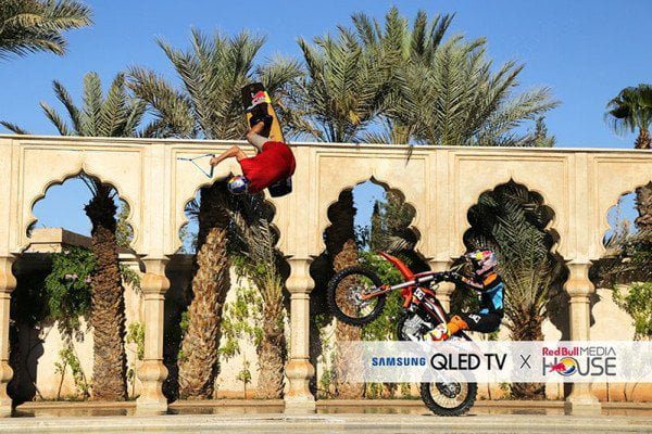 samsung x red bull video 01 - Samsung et Red Bull explore des décors insolite au Maroc avec des athlètes de l’extrême grâce à la série de vidéos “See the Unexpected”