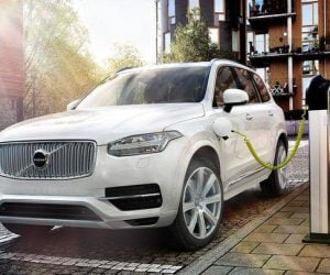 volvo electrique 300x250 - Carburant : Volvo abandonne le conventionnel dès 2019!