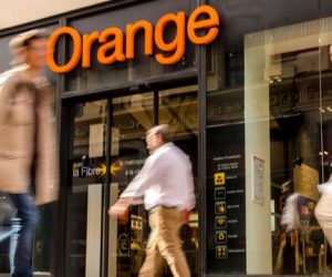 Risques numériques, Orange sensibilise orange point de vente 300x250 - Risques numériques, Orange sensibilise