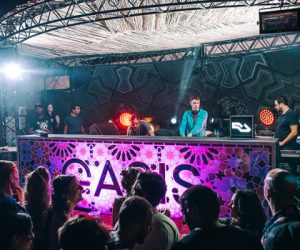 Copy of Oasis2017 0914 001 Alec 2 CallSuper 300x250 - LE RIDEAU EST TOMBEE EN APOTHEOSE SUR LA 3EME EDITION DU FESTIVAL MAROCAIN OASIS