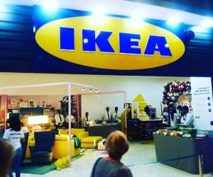 ikea anfa place 300x250 - Ikea: rappel des lustres Calypso pour risque de chute