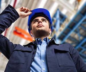 ingenieur 300x250 - Formations Ingénieurs : le projet de polytechniques publiques enterré