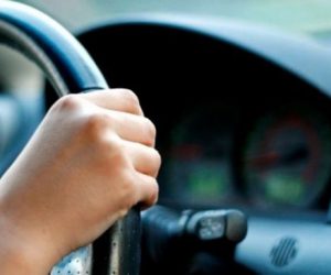 garcon au volant 300x250 - Conduite : bientôt des permis pour ados'!