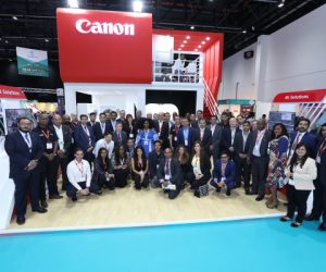 Canon Team فريق عمل كانون 300x250 - Canon présente ses nouvelles technologies de pointe dédiée à l'industrie cinématographique et à la télévision au CABSAT 2018