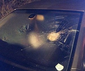 jet de pierre automobile 300x250 - Autoroutes/Violence: ADM rejette une décision de justice!