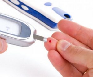 diabete medecine analyse 300x250 - Diabéte de type 2: Lancement d’une enquête internationale ... Le Maroc concerné