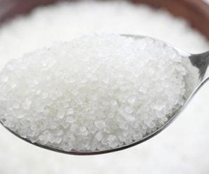 sucre granule 300x250 - Sucre: le prix de la "sanida" devrait augmenter dès cette année
