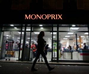 monoprix 300x250 - France: les supermarchés "couchent" avec les Hyper 2.0!