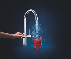GROHE Red Kitchen Innovation Award 2018 1 300x250 - L’excellence de la communication des marques : GROHE remporte le prix « Red Dot : marque de l’année »