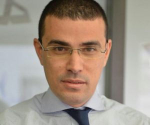 Photo didentité Sami GROUZ 300x250 - Corporate Value Associates (CVA) nomme Sami Grouz en tant que Managing Partner pour la région Afrique du Nord