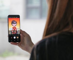 S9 emog 0022 300x250 - Samsung et Disney accueillent deux nouveaux Emojis AR