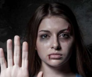 violences femmes 300x250 - Coût économique de la violence à l’encontre des filles et des femmes : Dépenses et perte de revenus des ménages