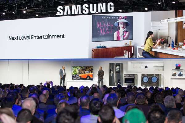 CES2019 Samsung Press Conference Smart TV Universal Guide Demo - Samsung présente l'avenir de la vie connectée au CES 2019