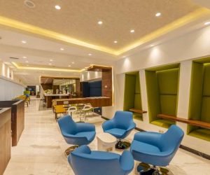 lounge aeroport rabat nas 300x250 - Les salons VIP interdits aux Business Class de la RAM