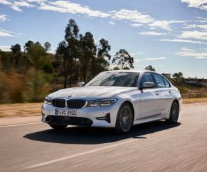 P90332323 highRes 300x250 - SMEIA LANCE LA TOUTE NOUVELLE BMW SERIE 3