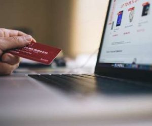 e commerce vente en ligne internet achat cybercommercants 300x250 - Sécurité des paiements: OGS, filiale de BANK OF AFRICA, obtient la certification PCI DSS