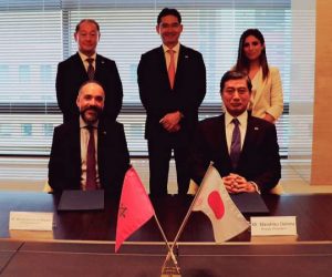 Photo Signature MoU BCP SUMITOMO 300x250 - MoU EN FAVEUR DES INVESTISSEURS JAPONAIS EN AFRIQUE