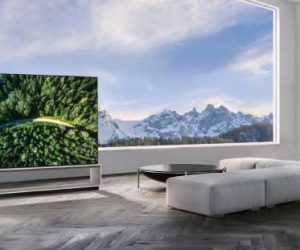 LG SIGNATURE OLED 8K TV model 88Z9 1 300x250 - LG COMMERCIALISE LE PREMIER OLED 8K AU MONDE