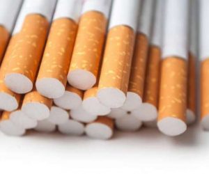 cigarettes 300x250 - Tabac: 15,2 milliards de cigarettes vendues au Maroc en 2020!