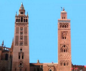 giralda koutoubia 300x250 - Aérien: bientôt une ligne directe Séville-Marrakech