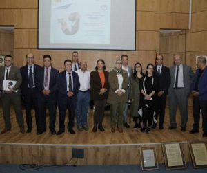 Photo de groupe 300x250 - La Fondation Attijariwafa bank dévoile le potentiel de développement de la ville de Safi