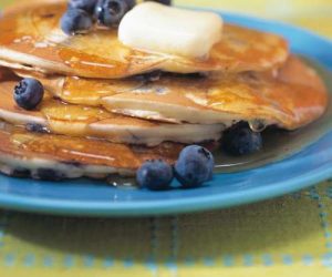 8853dc2f30364b661519b64d128af0f0 300x250 - Recette du jour: Crêpes américaines ou pancakes (1/2h à l'avance)