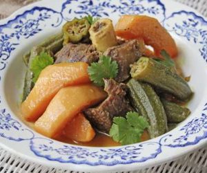 tajine dagneau aux coings et gombos 300x250 - Recette du jour: Ragoût de coings et gombos