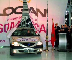 2005 Démarrage de la Production de Logan à la SOMACA 300x250 - Dacia célèbre ses 15 ans au Maroc