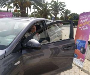 Remise des lots de la tombola CMI - Banques 2020 Photo CMI Remise voiture tombola 300x250 - Remise des lots de la tombola CMI - Banques 2020