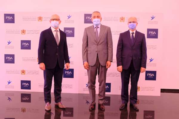 2020 1020 11422500 - L'usine PSA de K&eacute;nitra livre 225 v&eacute;hicules &eacute;lectriques Citro&euml;n Ami &agrave; Barid Al-Maghrib