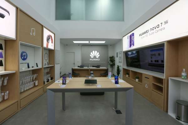 IMG 9420 min - HUAWEI inaugure deux nouveaux centres SAV à Casablanca et Fès