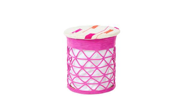 Koun lance sa nouvelle et deuxième collection : « KOUN Ethnic-Chic » Pouff pouff 1 - Koun lance sa nouvelle et deuxième collection : « KOUN Ethnic-Chic »