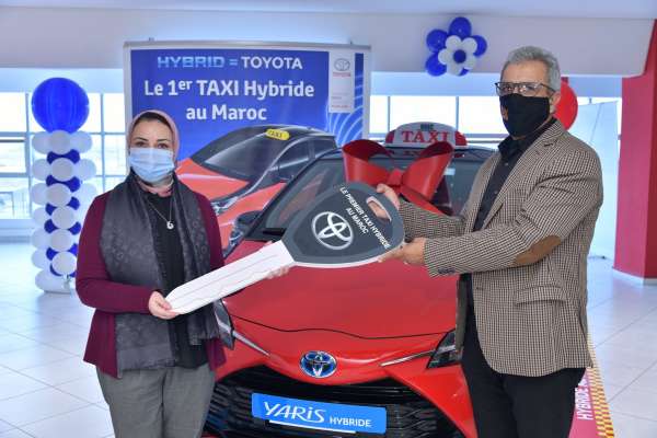 1st TAXI HYBRID - Une première nationale : Toyota Du Maroc livre le premier taxi hybride de l’histoire du Royaume #JoinTheChange