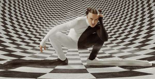 801x410 tommy cash adidas - Sportswear: adidas lance les plus longues sneakers de l'histoire!