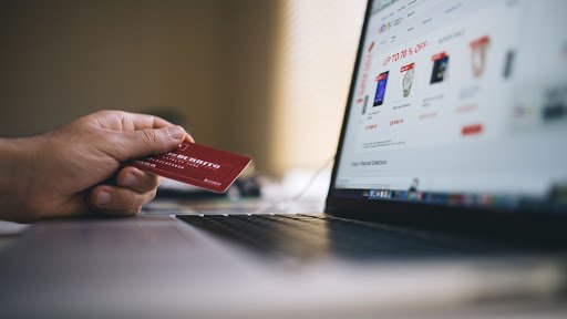 paiement en ligne - La fédération des consommateurs saisit la justice par rapport à la surfacturation des paiements en ligne
