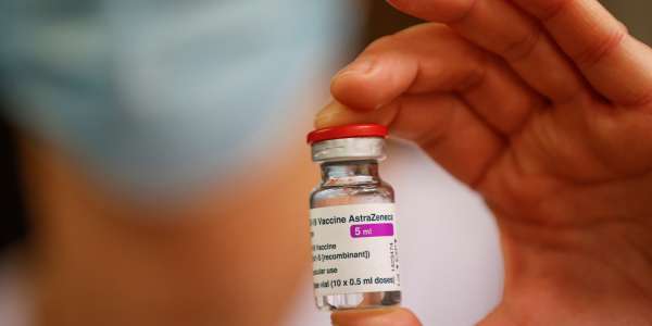 AstraZeneca - Covid : la balance risque/bénéfice "largement" en faveur du vaccin d'AstraZeneca, selon l'OMS