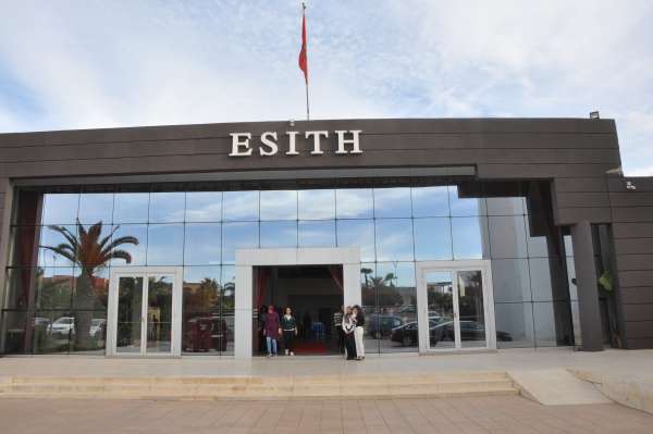 ESITH - L’ESITH, lauréate du prix « Founders Award for Innovation » du Global Career Services Summit 2021