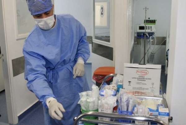 covid1 633x426 1 - Covid. Plus de 35.300 vaccinations et 70 nouveaux cas critiques ce vendredi