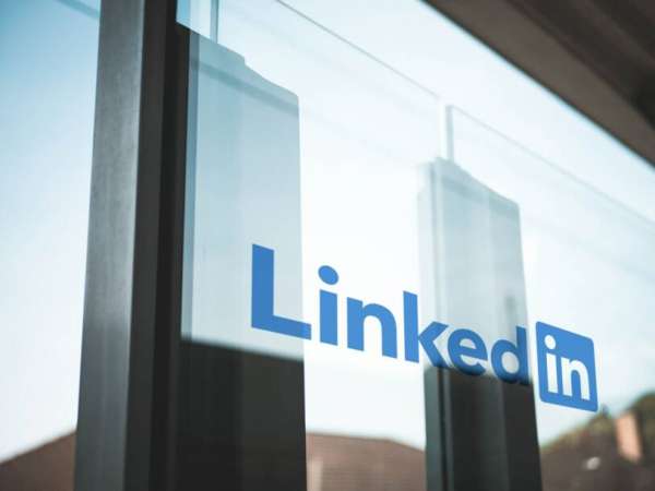 linkedin va creer des salons audio comme clubhouse - LinkedIn va créer des salons audio comme Clubhouse
