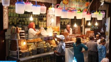 medina de Fes ramadan 390x220 - Approvisionnement satisfaisant sur les marchés pendant le Ramadan
