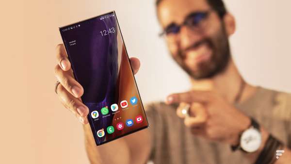 samsung galaxy note 20 ultra face avant - Mobiles: un potentiel encore mal exploité par mode, luxe et beauté