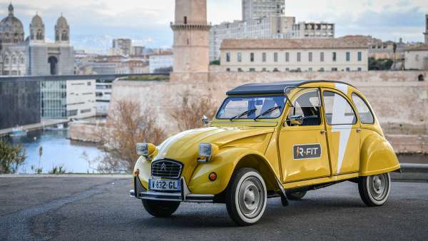 Kit de conversion R Fit 2 cv electrique 4 1500px - Automobile : la 2CV électrique homologuée
