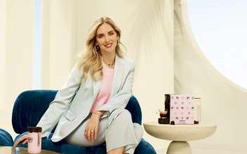Nespresso s'associe avec Chiara Ferragni pour une collection estivale rafraîchissante CHIARA Portrait e1624972124890 352x220 - Nespresso s'associe avec Chiara Ferragni pour une collection estivale rafraîchissante
